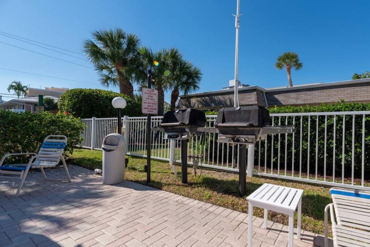 The Floranada - Pompano 19 *